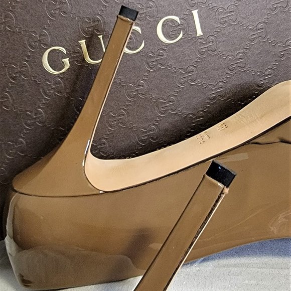 GUCCI Soft Patent Leather Pumps  38.5 - Picture 11 of 12